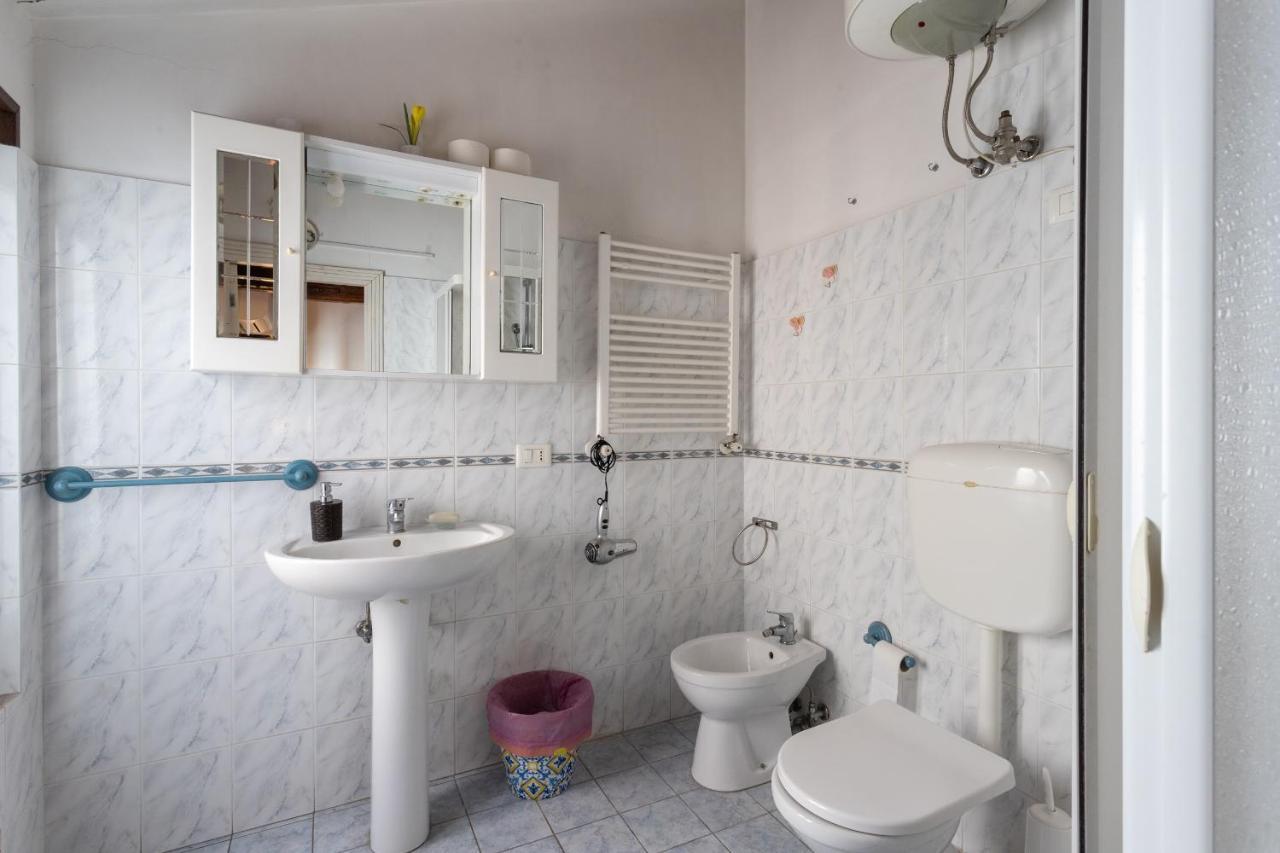 Zefiro Rooms カターニア エクステリア 写真